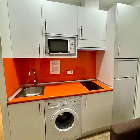 Apartamentos Apolo Madrid Eksteriør billede