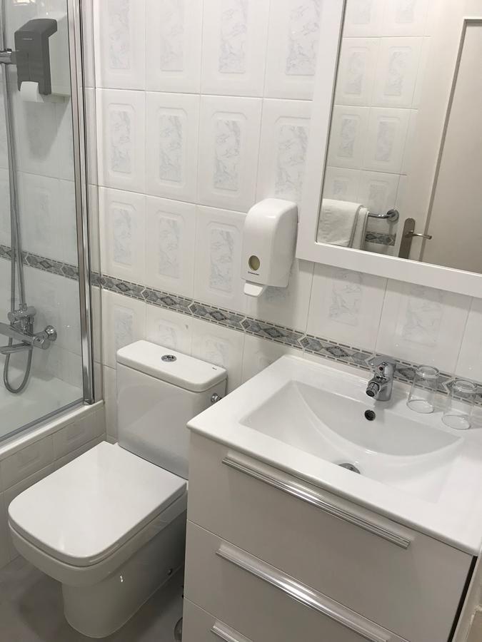 Apartamentos Apolo Madrid Eksteriør billede